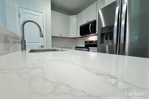 1215 1/2 Mountain Ave, Gastonia, NC 28052 - Photo 7