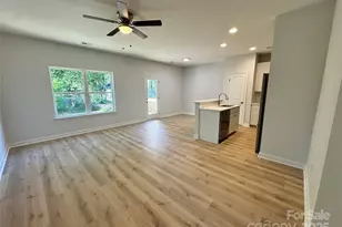 1215 1/2 Mountain Ave, Gastonia, NC 28052 - Photo 13