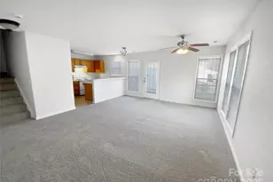 2643 Meadow Knoll Dr, Charlotte, NC 28269 - Photo 7