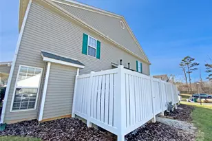 2643 Meadow Knoll Dr, Charlotte, NC 28269 - Photo 17