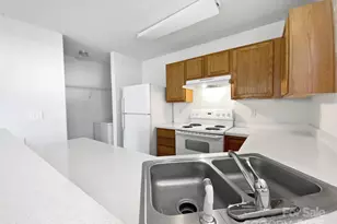 2643 Meadow Knoll Dr, Charlotte, NC 28269 - Photo 5