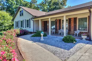 5166 Glenwood St, Sherrills Ford, NC 28673 - Photo 9