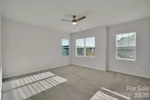 8817 Arrington Hall Dr, Charlotte, NC 28215 - Photo 9