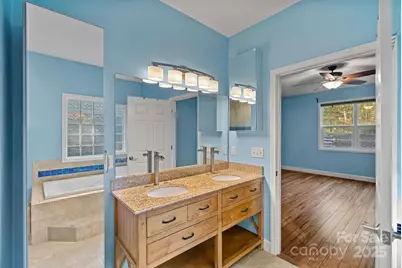 4822 Baywood Court, Charlotte, NC 28215 - Photo 7