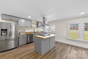 601 N 12th St, Bessemer City, NC 28016 - Photo 17