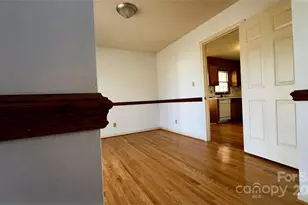 1325 Leolillie Ln, Charlotte, NC 28216 - Photo 7