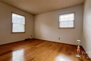 1325 Leolillie Ln, Charlotte, NC 28216 - Photo 29