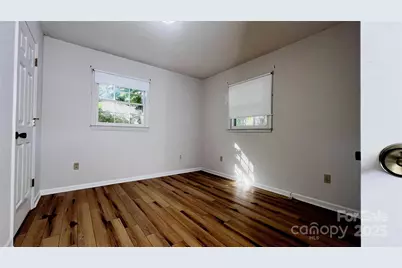1325 Leolillie Lane, Charlotte, NC 28216 - Photo 17