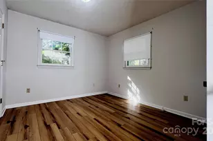 1325 Leolillie Ln, Charlotte, NC 28216 - Photo 17