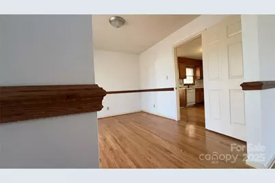 1325 Leolillie Lane, Charlotte, NC 28216 - Photo 3