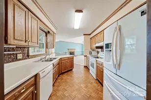 400 Woodson Ct, Spartanburg, SC 29303 - Photo 17