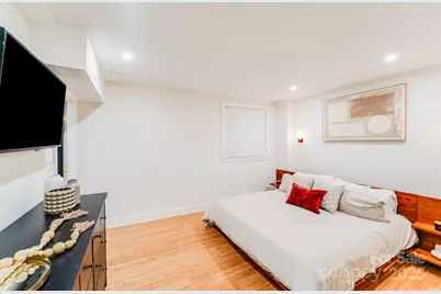 4910 Valley Stream Road, Charlotte, NC 28209 - Photo 29