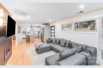 4910 Valley Stream Road, Charlotte, NC 28209 - Photo 9