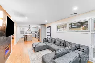 4910 Valley Stream Rd, Charlotte, NC 28209 - Photo 9