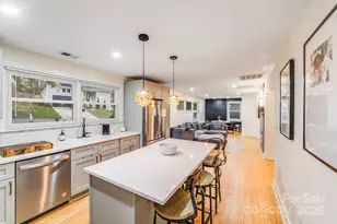 4910 Valley Stream Rd, Charlotte, NC 28209 - Photo 11