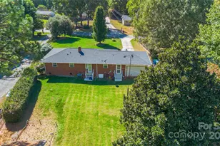 2033 Kimway Dr, Matthews, NC 28105 - Photo 7