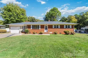 2033 Kimway Dr, Matthews, NC 28105 - Photo 1