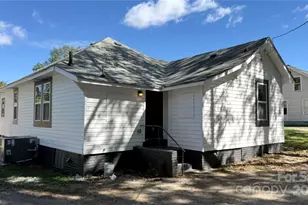 227 W 11th St, Salisbury, NC 28144 - Photo 3