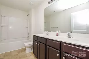 3431 Victoria Brook Ln, Charlotte, NC 28208 - Photo 13