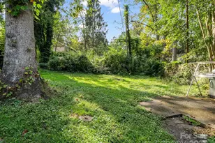 1729 Clairmont Dr, Hendersonville, NC 28791 - Photo 23