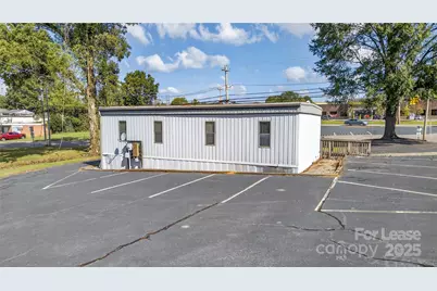 1521 Newton Drive, Statesville, NC 28677 - Photo 3