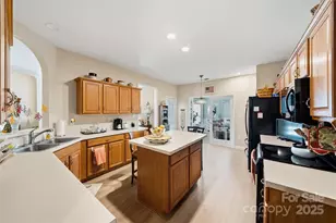 2561 Governors Pointe Ct NE, Concord, NC 28025 - Photo 15