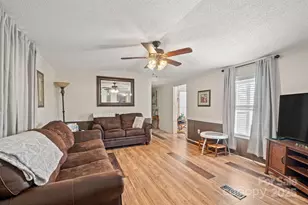 146 Gallup Ln, Lincolnton, NC 28092 - Photo 9