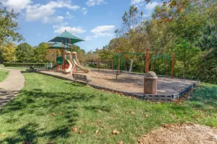 8437 Kilmartin Ln, Charlotte, NC 28269 - Photo 23