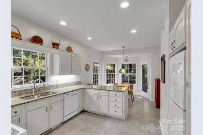 132 Aldersgate Road, Waynesville, NC 28786 - Photo 9