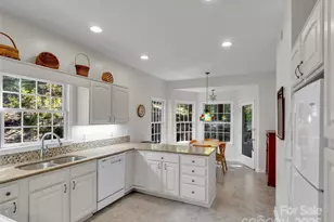 132 Aldersgate Rd, Waynesville, NC 28786 - Photo 9