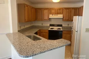 1044 Southwest Dr, Davidson, NC 28036 - Photo 5