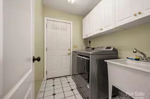 949 Kanuga Rd, Hendersonville, NC 28739 - Photo 27