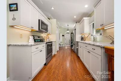 949 Kanuga Road, Hendersonville, NC 28739 - Photo 23