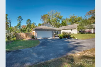 949 Kanuga Road, Hendersonville, NC 28739 - Photo 3