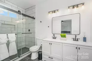 1017 Pegram St, Charlotte, NC 28205 - Photo 21