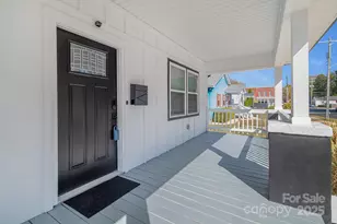 1017 Pegram St, Charlotte, NC 28205 - Photo 5