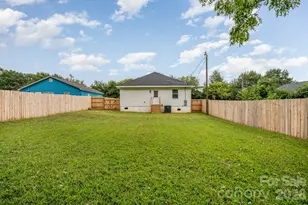 1017 Pegram St, Charlotte, NC 28205 - Photo 25