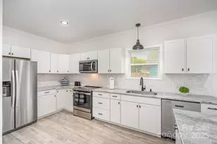 1017 Pegram St, Charlotte, NC 28205 - Photo 17