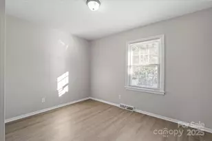 2606 Abelwood Rd, Charlotte, NC 28216 - Photo 13