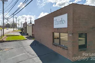 1519 Newton Dr, Statesville, NC 28677 - Photo 1