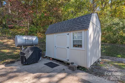 29 Arrowhead Road, Clyde, NC 28721 - Photo 17