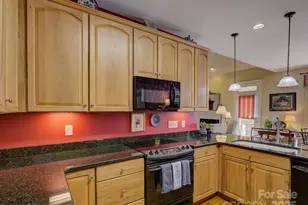 7820 Crestfield Ln, Tega Cay, SC 29708 - Photo 21