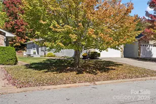 23 Holiday Dr, Arden, NC 28704 - Photo 7