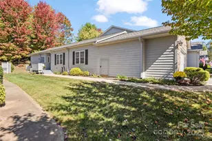 23 Holiday Dr, Arden, NC 28704 - Photo 3