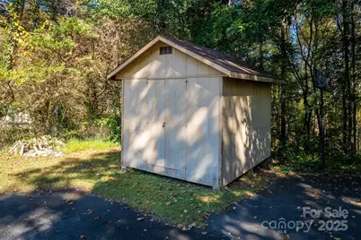 1341 36th Avenue Drive NE, Hickory, NC 28601 - Photo 35