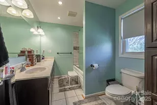 1341 36th Ave Dr NE, Hickory, NC 28601 - Photo 17