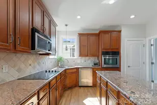 895 E Monbo Rd, Statesville, NC 28677 - Photo 17