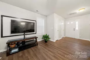 2604 Cochrane Dr, Charlotte, NC 28269 - Photo 5