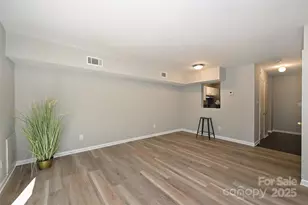 951 Hollywood St, Charlotte, NC 28211 - Photo 19