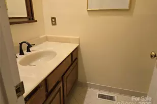 9520 Glenwater Dr, Charlotte, NC 28262 - Photo 23